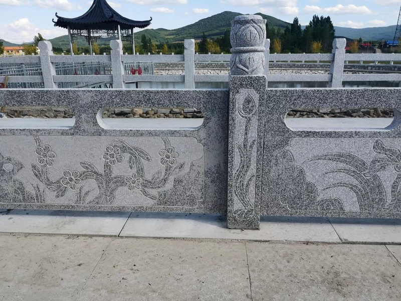 芝麻灰陰刻欄桿
