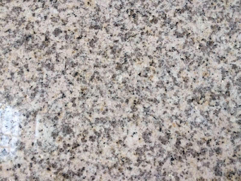 黃銹石 淺黃